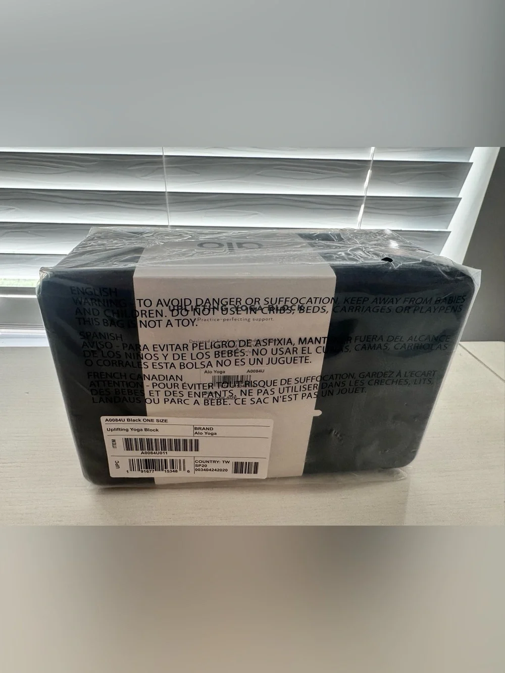 NWT!! ALO Yoga Uplifting Yoga Block - Black